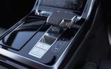Audi Q7 gear shifter interior