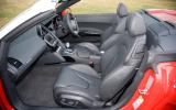 Audi R8 V10 Spyder's front seats