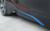 BMW i8 electric blue side skirt