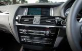 BMW X4 centre console