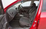Chevrolet Cruze front seats