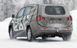 Chevrolet Orlando spied