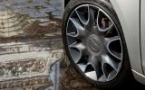 Chrysler Ypsilon alloy wheels