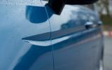 Volkswagen Touran side grooves