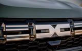 dacia jogger road test 2023 05 badge