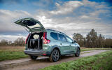 dacia jogger road test 2023 27 static dog
