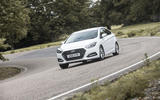 Hyundai i40 cornering