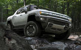 1 gmc hummer ev 009