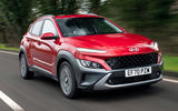 1 hyundai kona 1.6 hybrid 2021 uk first drive review hero front 1 hyundai kona 1.6 hybrid 2021 uk first drive review hero front