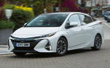Toyota Prius PHEV 2018 - tracking front
