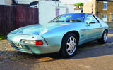 Porsche 928 - front