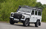 Land Rover Defender - tracking front