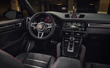 Porsche Cayenne GTS 2020 - interior