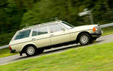 Mercedes-Benz W123 - hero side