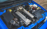 Audi RS2 - engine