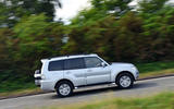 Mitsubishi Shogun - tracking side