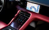 Porsche Taycan Turbo S - touchscreen