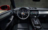 90 Porsche Macan 2021 official images dashboard