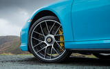 Porsche 911 Turbo S vs Smart Fortwo
