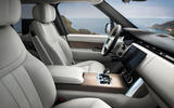 94 Land Rover Range Rover 2021 official reveal images cabin 94 Land Rover Range Rover 2021 official reveal images cabin