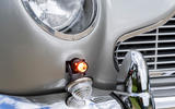 95 Aston Martin DB5 Goldfinger road test 2021 machine guns