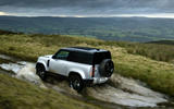 Land Rover Defender 90 MY2021 - tracking splash