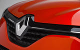 Renault Clio 2019 Autocar studio static - bonnet