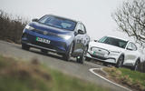 98 Mustang Mach e ID 4 Polestar 2 triple test 2021 cornering front