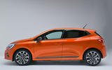 Renault Clio 2019 Autocar studio static - hero side