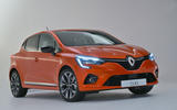 Renault Clio 2019 Autocar studio static - hero front