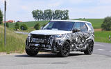 2021 Land Rover Discovery facelift prototype - cornering front