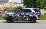 2021 Land Rover Discovery facelift prototype - side