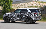 2021 Land Rover Discovery facelift prototype - side
