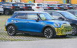 2021 Mini Cooper S facelift prototype - front 2021 Mini Cooper S facelift prototype - front