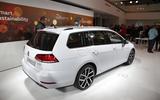 2017 Volkswagen Golf facelift revealed