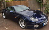 Aston Martin DB7 - front