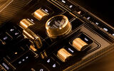 Aston Martin DB12 Goldfinger Edition 11