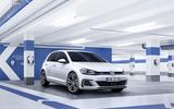 2017 Volkswagen Golf facelift revealed