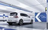 2017 Volkswagen Golf facelift revealed