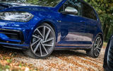 Audi R8 vs. Volkswagen Golf R