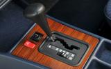 Mercedes 190E gearlever