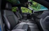 Ford Kuga ST Line 2024 front seats