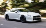 Nissan GT-R Nismo - hero front