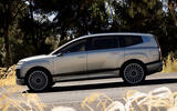 Hyundai Ioniq 9 road side