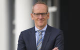 Opel/Vauxhall CEO stands down ahead of vital PSA negotiations