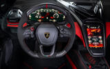Lambo auto fondo azzurro uniforme 101