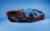 Lambo auto fondo azzurro uniforme 117