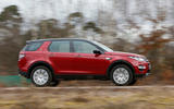 Land Rover Discovery Sport - tracking side