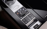 2017 Land Rover Discovery revealed in Paris