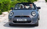 Mini Cooper Convertible front tracking